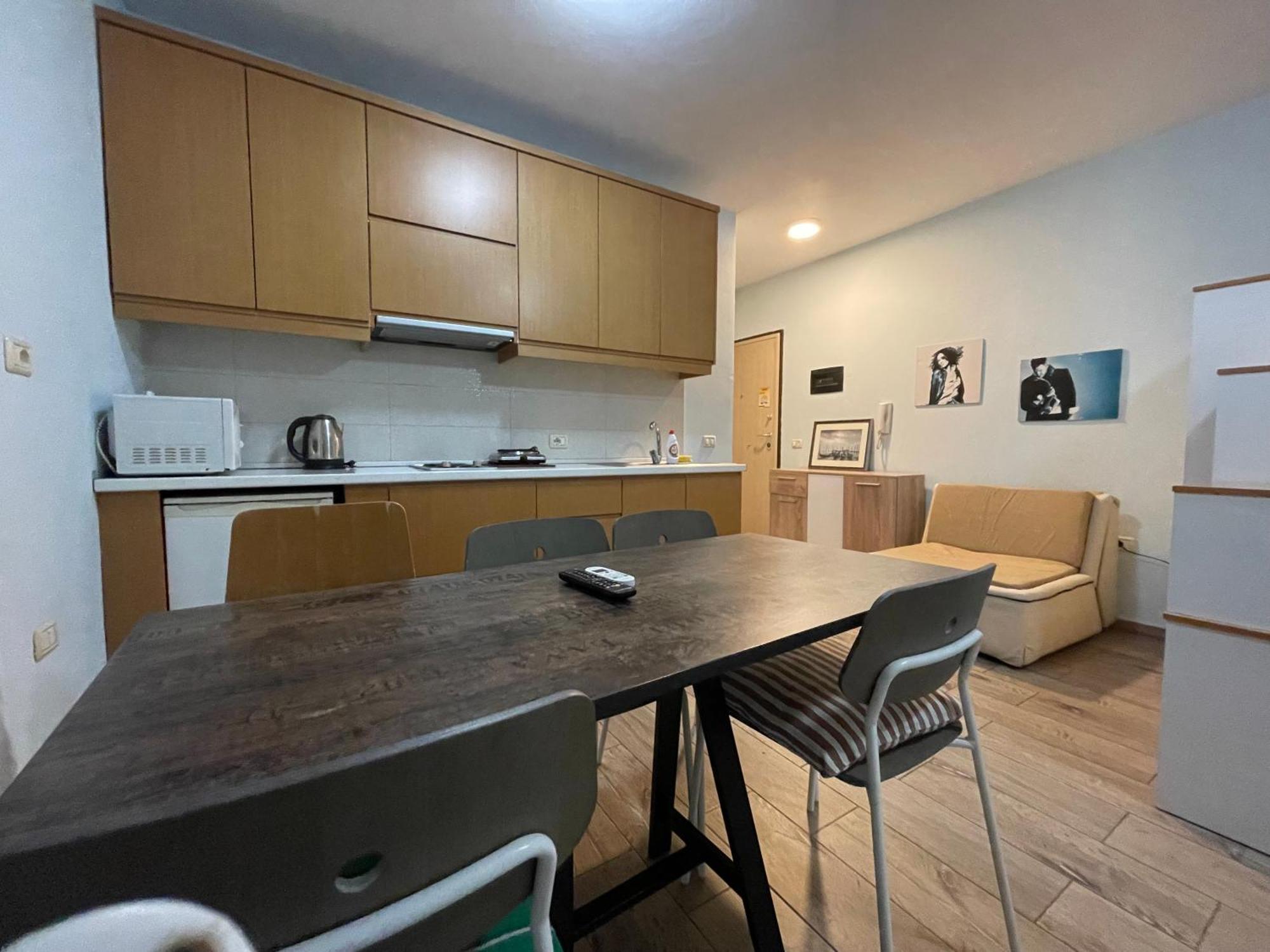 Enjoy Travel Cute Studio Apartment Tirana Exteriör bild